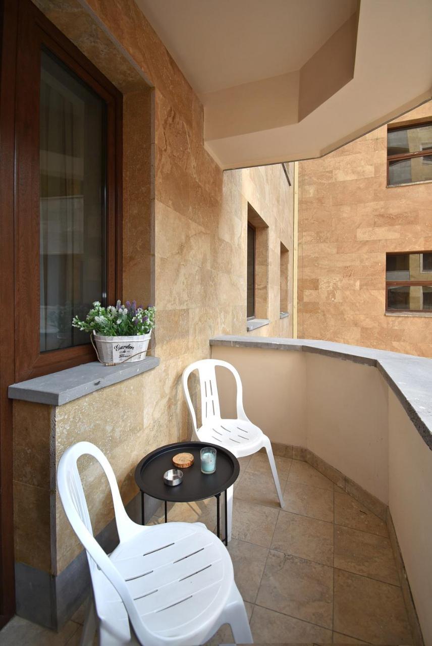 Yerevan4You Patio エクステリア 写真